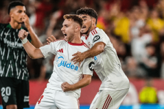 西甲焦点战：皇家奥维耶多VS巴塞罗那比赛前瞻与分析